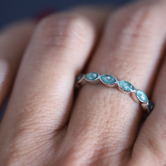 Ring „Faden“ mit Asche oder Haar (Silber 925)