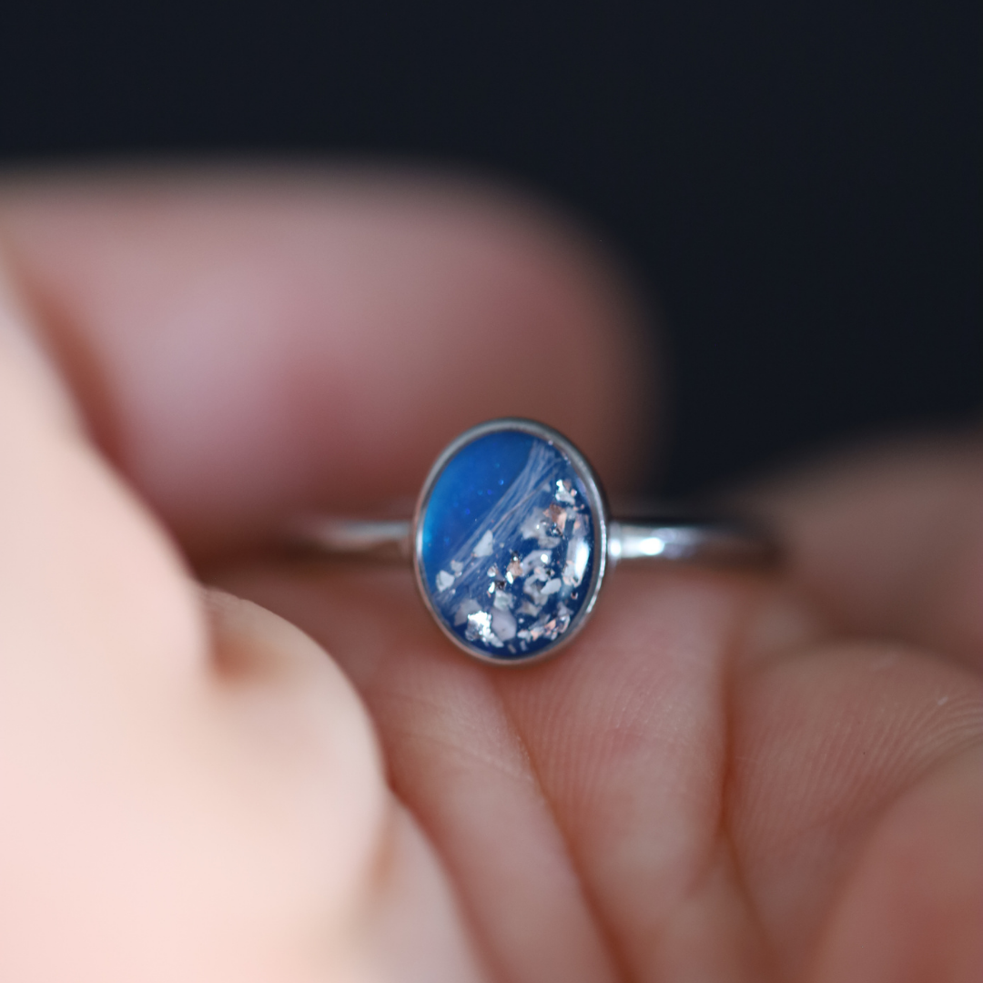 "Footprint" Ring with ashes or hair (stainless steel)
