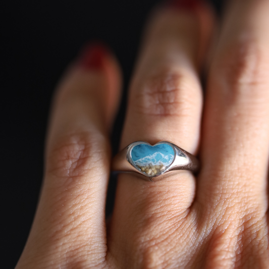 Ring A(MAR) mit Sand oder Asche (Edelstahl)